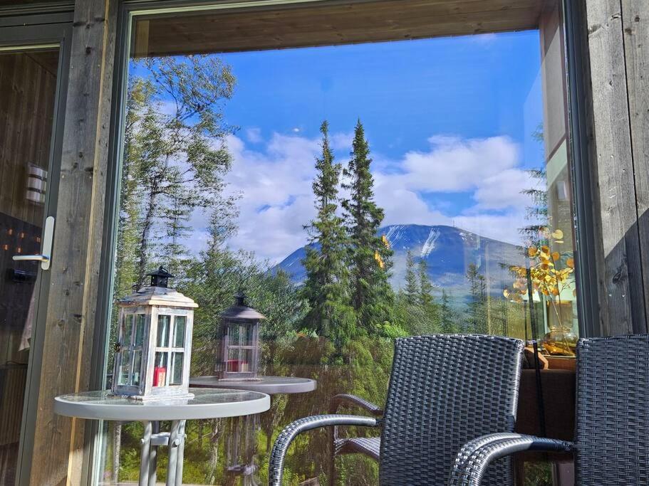 Ny Leilighet Med Flott Utsikt Til Gaustatoppen リューカン エクステリア 写真